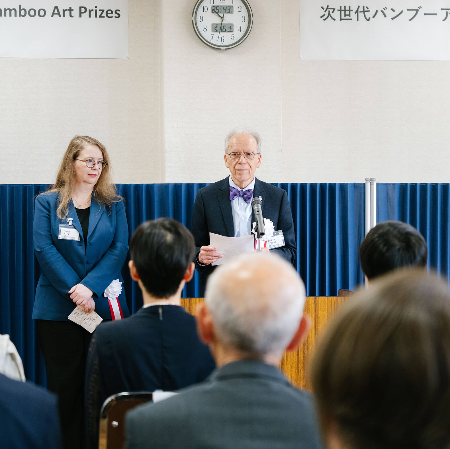 主催者のロバート・コフランド氏（右）とマーゴ・トーマ氏（左）